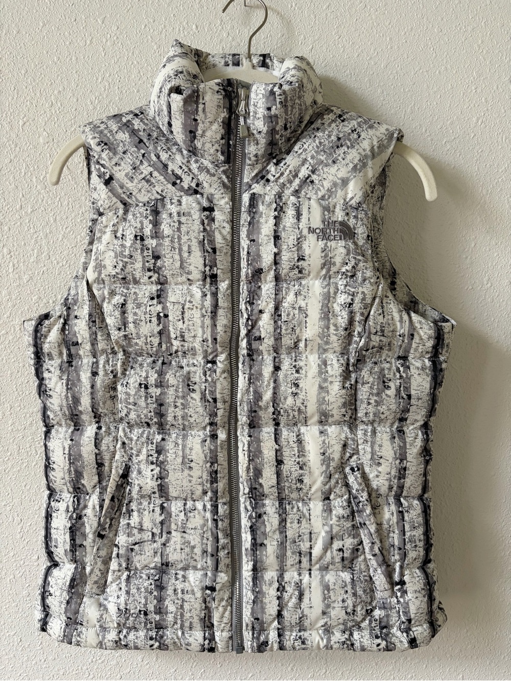 The North Face Nuptse Vest 700 Goose Down Puffer White Birch Size Small Outdoors